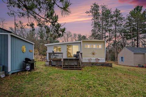 Photo of 1388 Vining Road, Greenville, MI 48838 (MLS # 26013111)