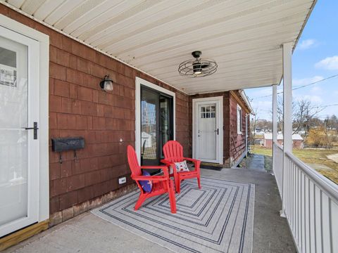 Photo of 205 W 1st Street, Ludington, MI 49431 (MLS # 26013198)