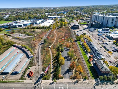 Photo of 426 E Michigan Avenue, Kalamazoo, MI 49007 (MLS # 25055173)