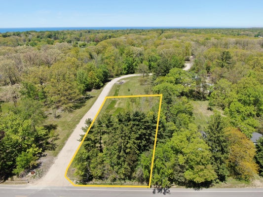 MEADOW WOOD DR, NEW BUFFALO, MI 49117 - Image d7b9f94f64b01345c7ccaa2dd9fea83f/855773901