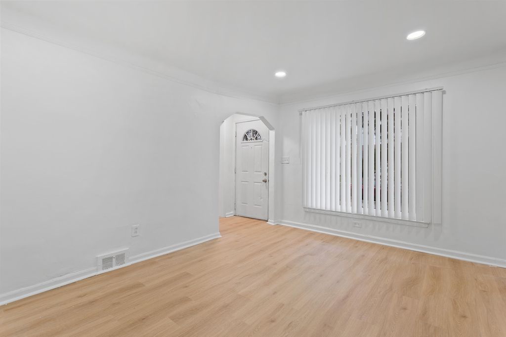 Photo of 18031 Mendota Street, Detroit, MI 48221 (MLS # 26005279)