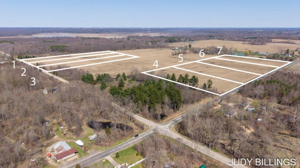 127TH AVE, FENNVILLE, MI 49408 - Image d806adfbbef2b2ae969c45ec059653e2/1512713475