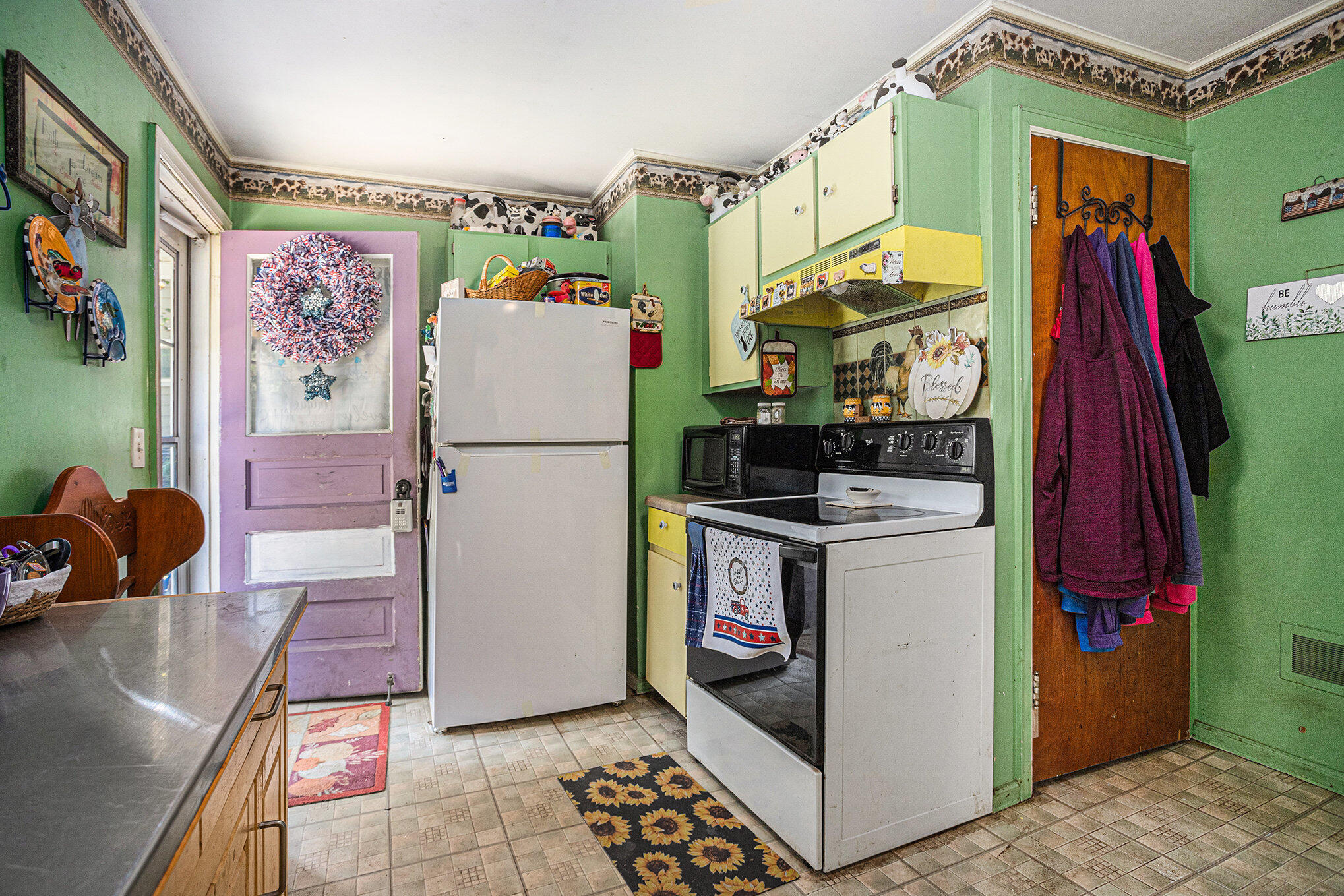 Springfield, Michigan 49037, United States, 2 Bedrooms Bedrooms, ,1 BathroomBathrooms,Residential,Active,212958