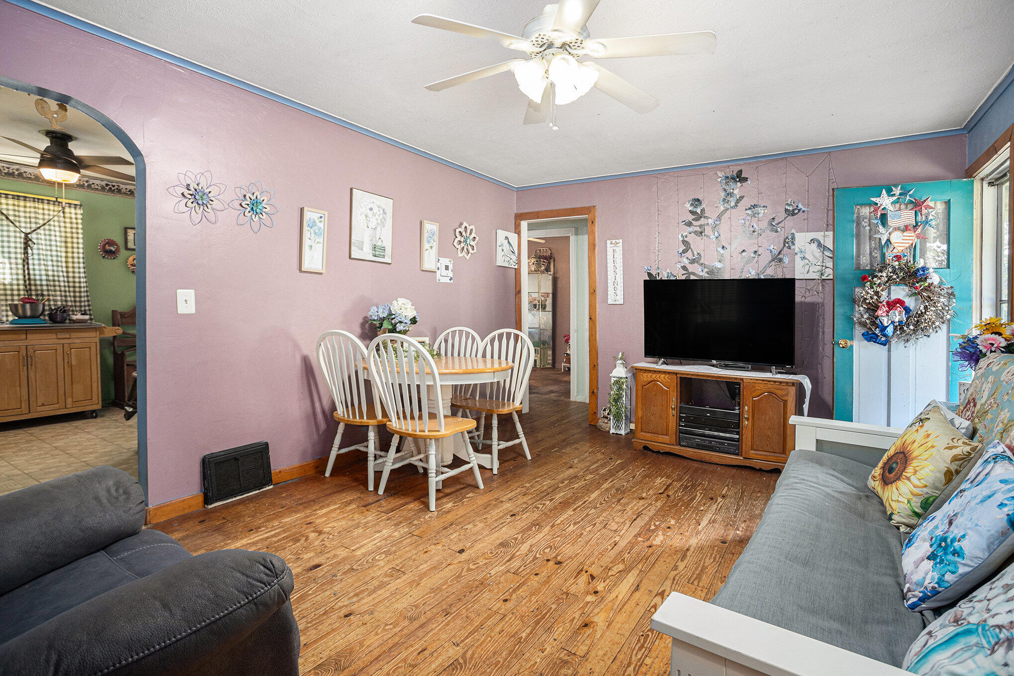 Springfield, Michigan 49037, United States, 2 Bedrooms Bedrooms, ,1 BathroomBathrooms,Residential,Active,212958