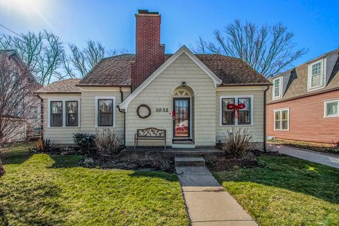 Single Family Residence in South Haven MI 1032 Phoenix Street.jpg