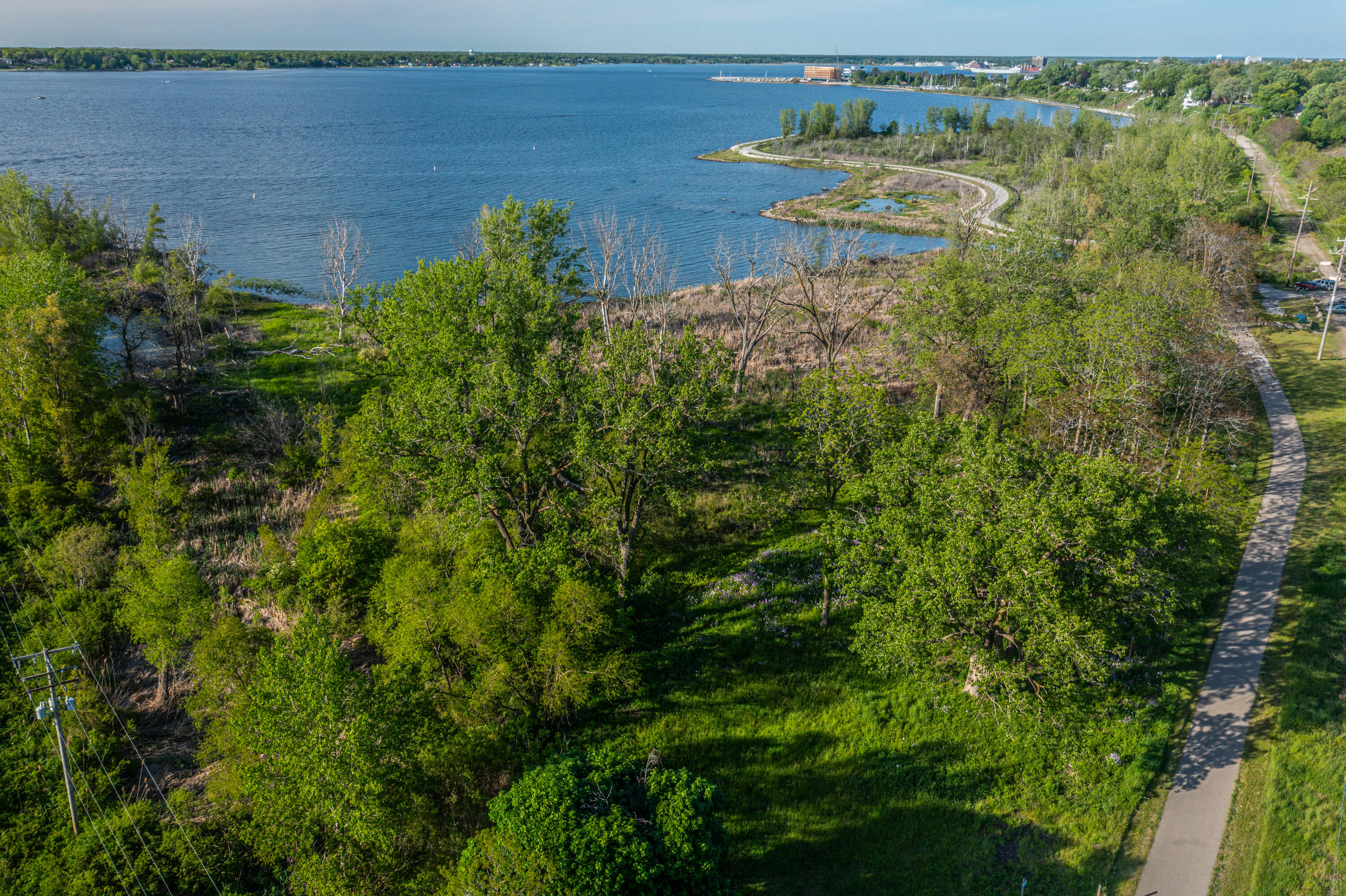 1794 Lakeshore Drive