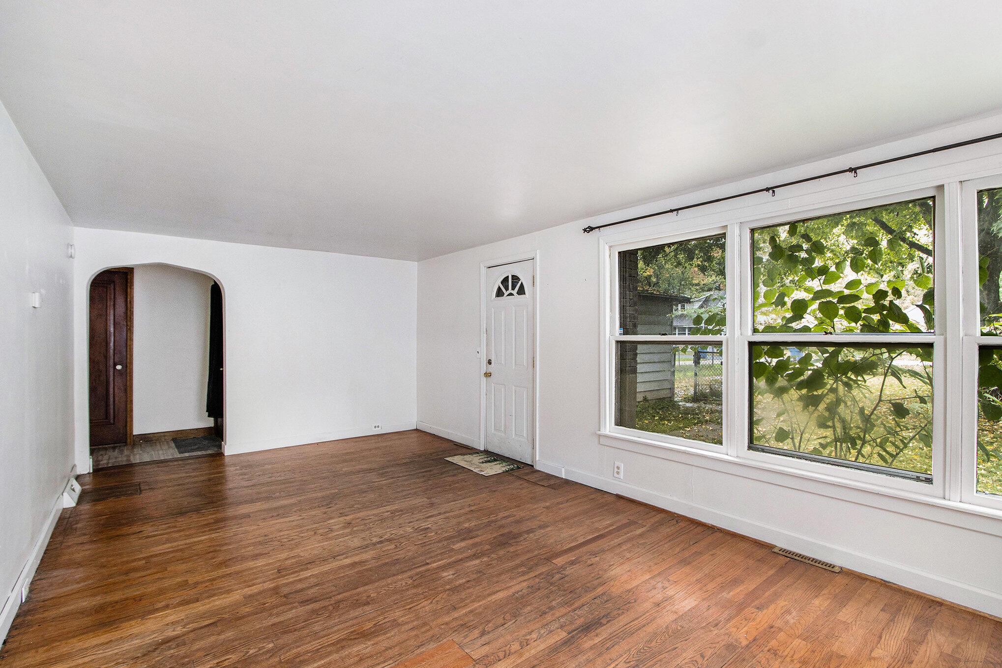 Kalamazoo, Michigan 49048, United States, 2 Bedrooms Bedrooms, ,1 BathroomBathrooms,Residential,Active,224271