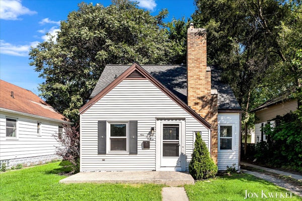 903 GRIGGS ST SE, GRAND RAPIDS, MI 49507 - Image d8b8a12b921bc1c435ca2c1c615d2243/1672936627