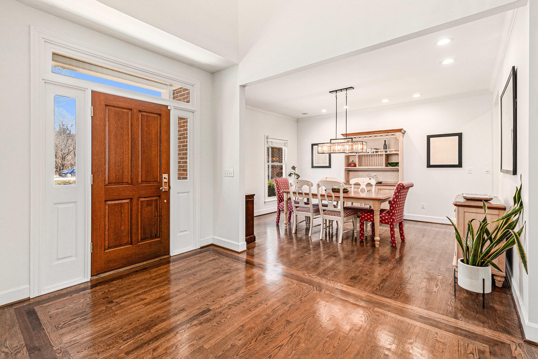 2555 Hickory Road