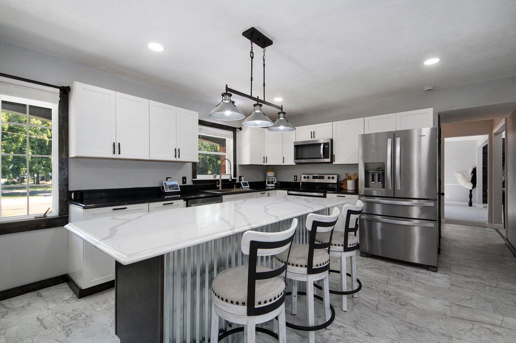 Photo of 4085 Quainton Road, Norton Shores, MI 49441 (MLS # 26005883)