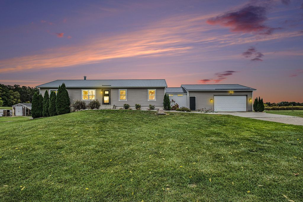 Photo of 9700 7 Mile Road NE, Rockford, MI 49341 (MLS # 25051801)