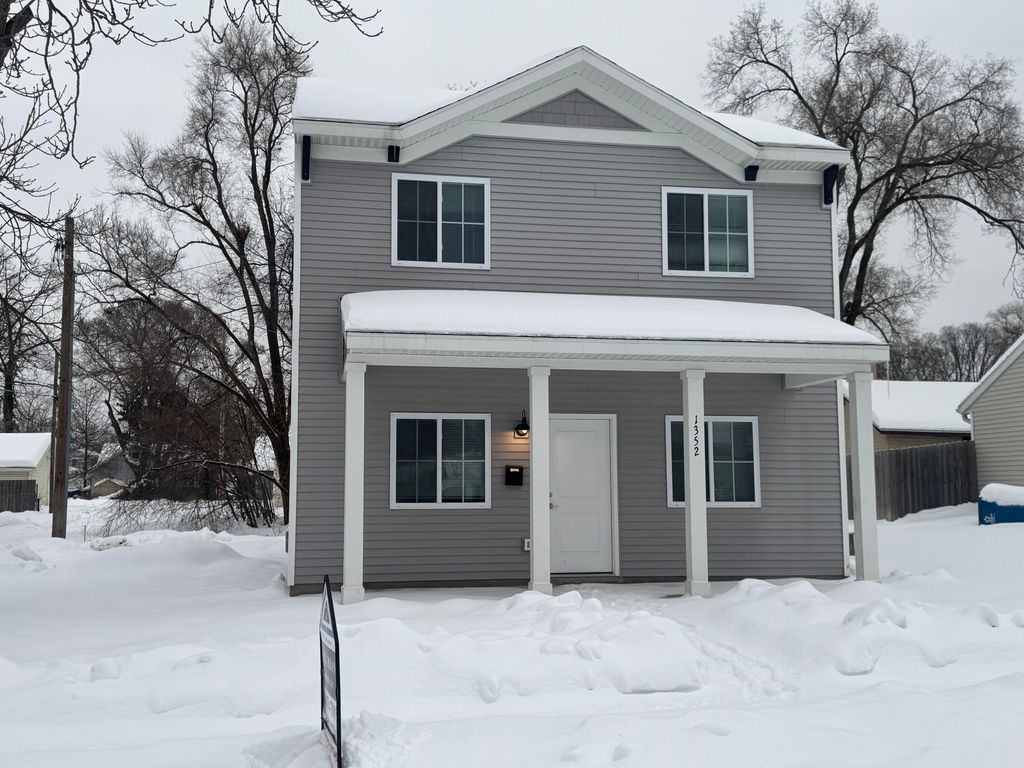 Photo of 1352 6th Street, Muskegon, MI 49441 (MLS # 25061505)