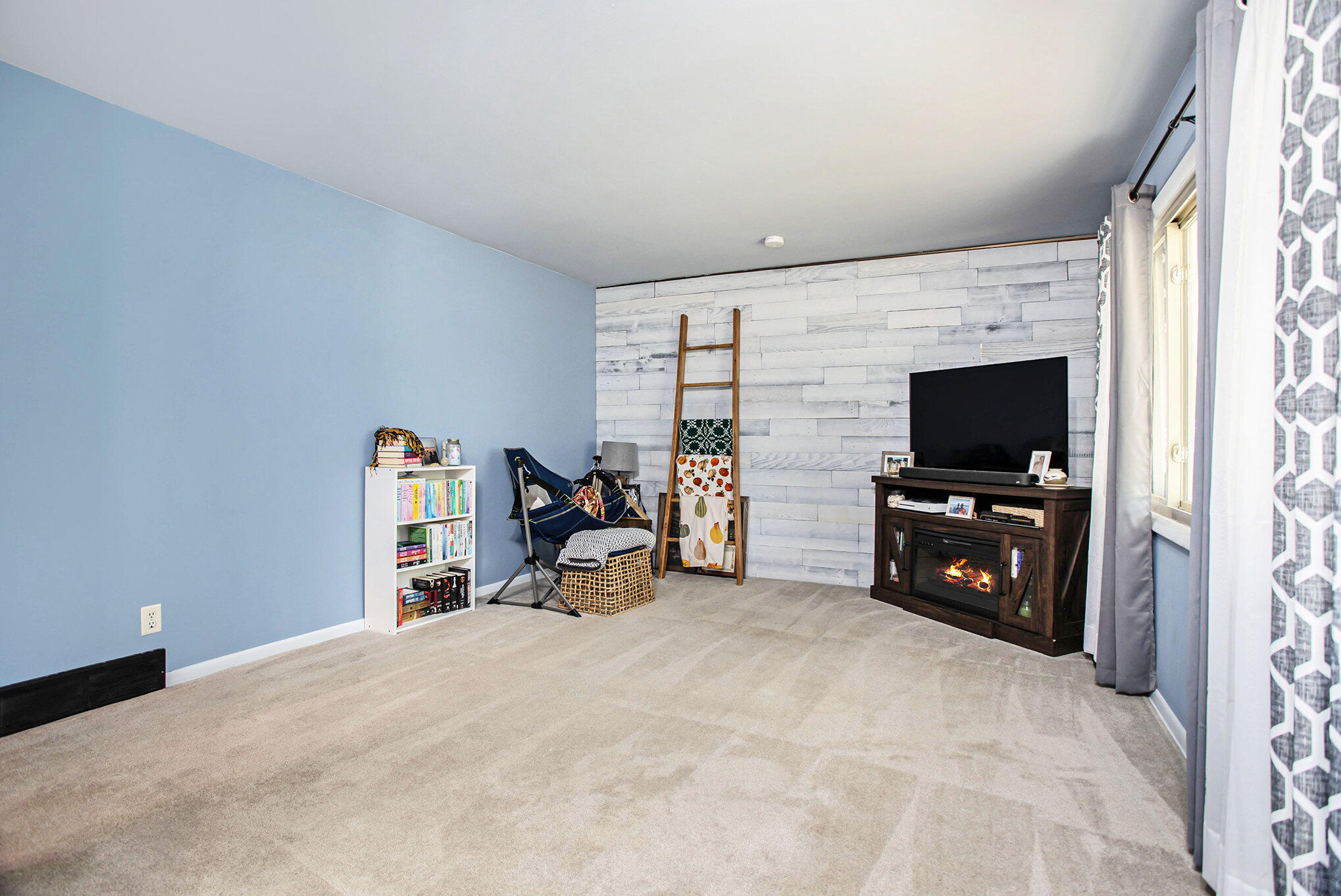 Battle Creek, Michigan 49015, United States, 3 Bedrooms Bedrooms, ,2 BathroomsBathrooms,Residential,Pending,41854