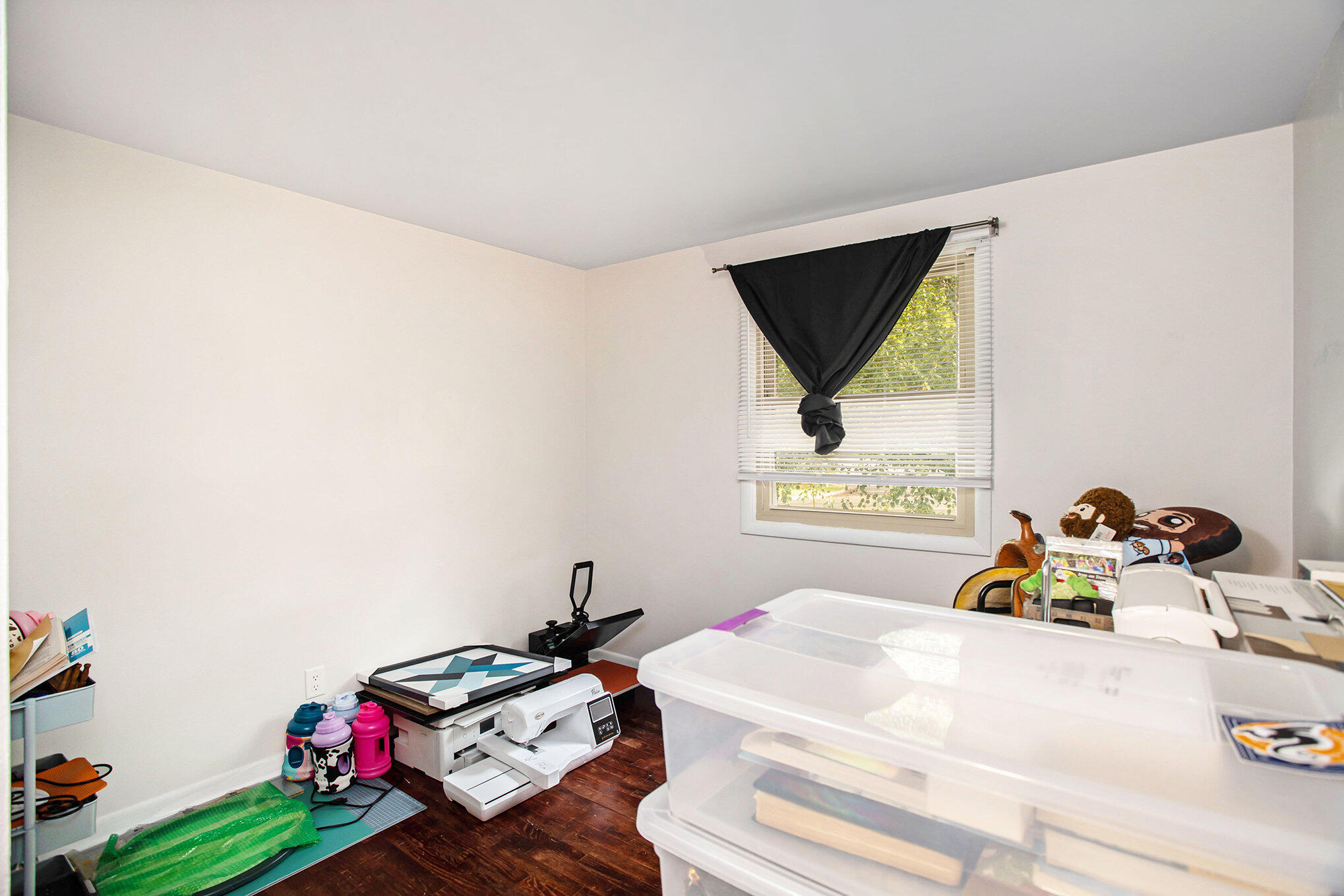 Battle Creek, Michigan 49015, United States, 3 Bedrooms Bedrooms, ,2 BathroomsBathrooms,Residential,Pending,41854