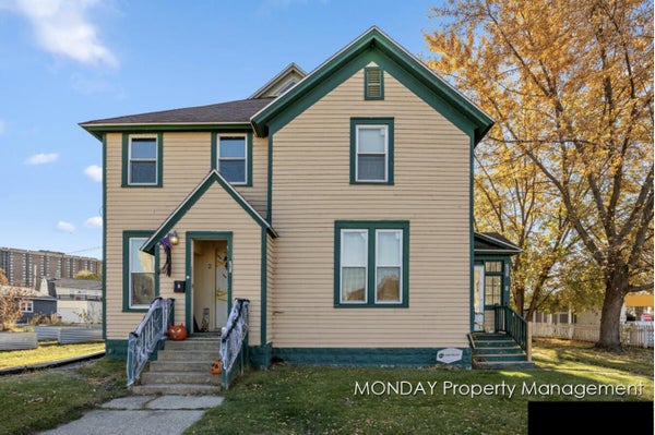 263 W MUSKEGON AVE, MUSKEGON, MI 49440 - Image d96720df7bb07a9314a2e0741b0e04d8/1209814251