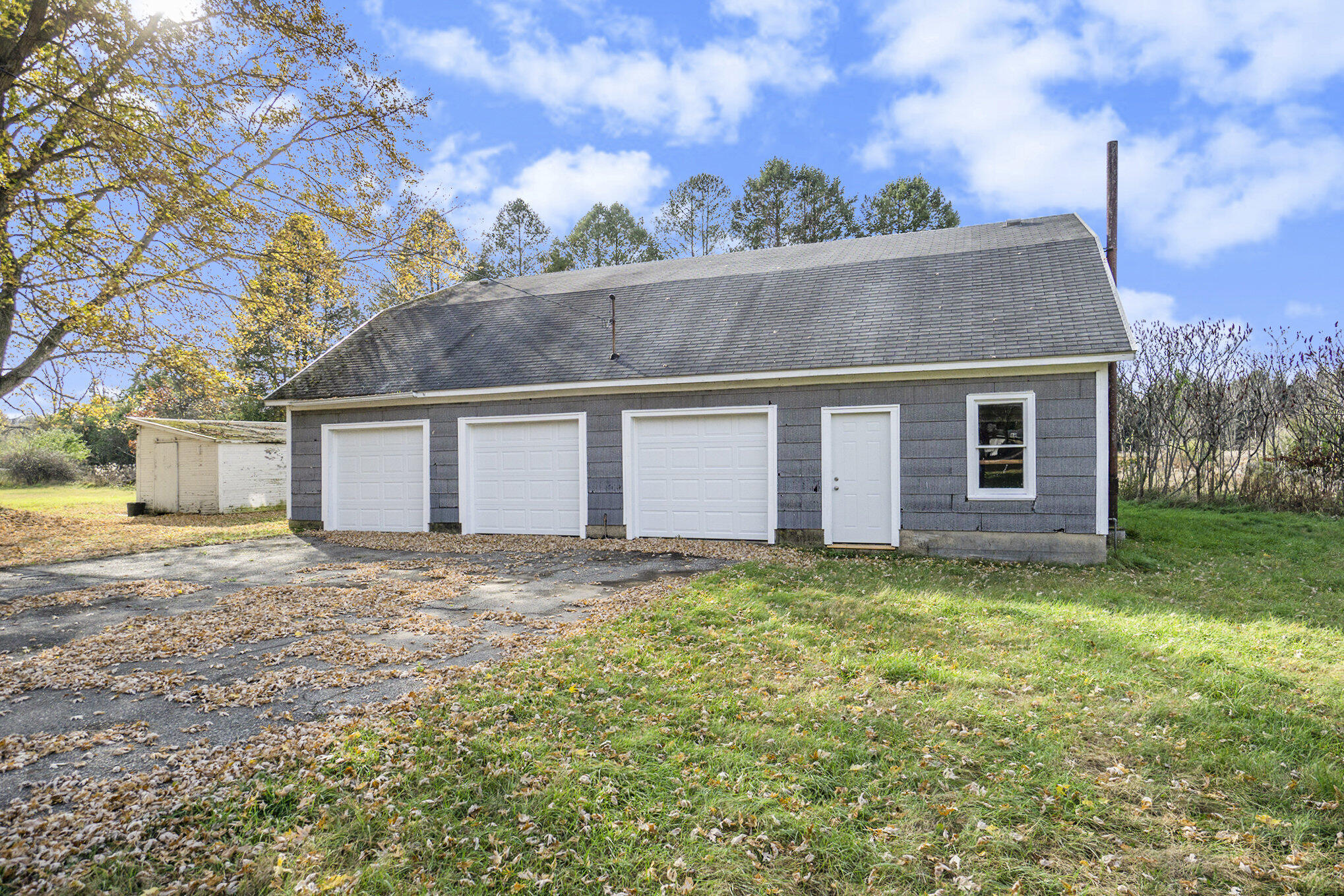 Battle Creek, Michigan 49017, United States, 3 Bedrooms Bedrooms, ,1 BathroomBathrooms,Residential,Contingent,35957