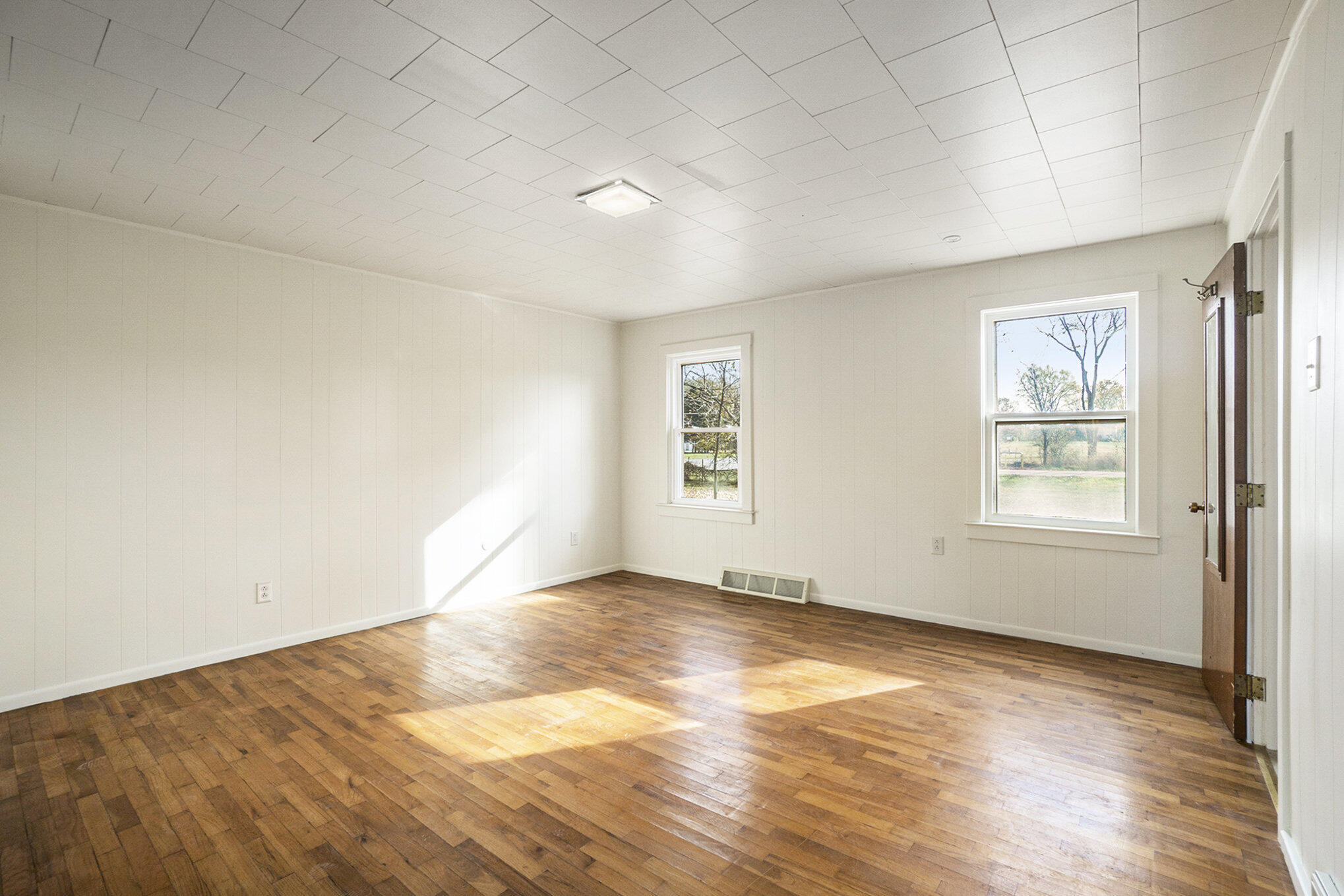 Battle Creek, Michigan 49017, United States, 3 Bedrooms Bedrooms, ,1 BathroomBathrooms,Residential,Contingent,35957