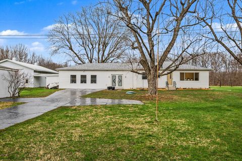 Photo of 1771 Burton Road, Niles, MI 49120 (MLS # 26013153)