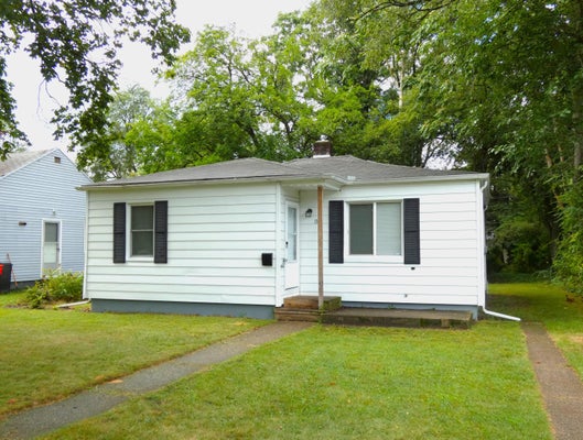 1330 BISHOP AVE, BENTON HARBOR, MI 49022 - Image da11d1ab2fa544dccba2e40a75e7e20d/3650102435
