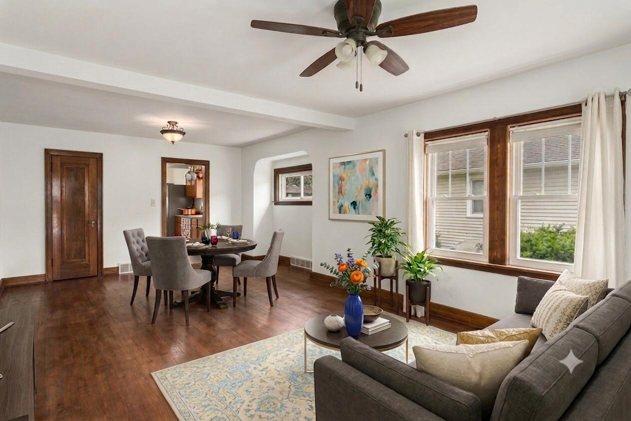 723 N Elm Avenue - Photo 3