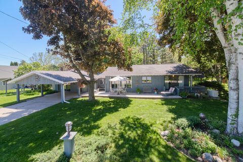 Photo of 7247 Severence Street, Benzonia, MI 49616 (MLS # 26028446)