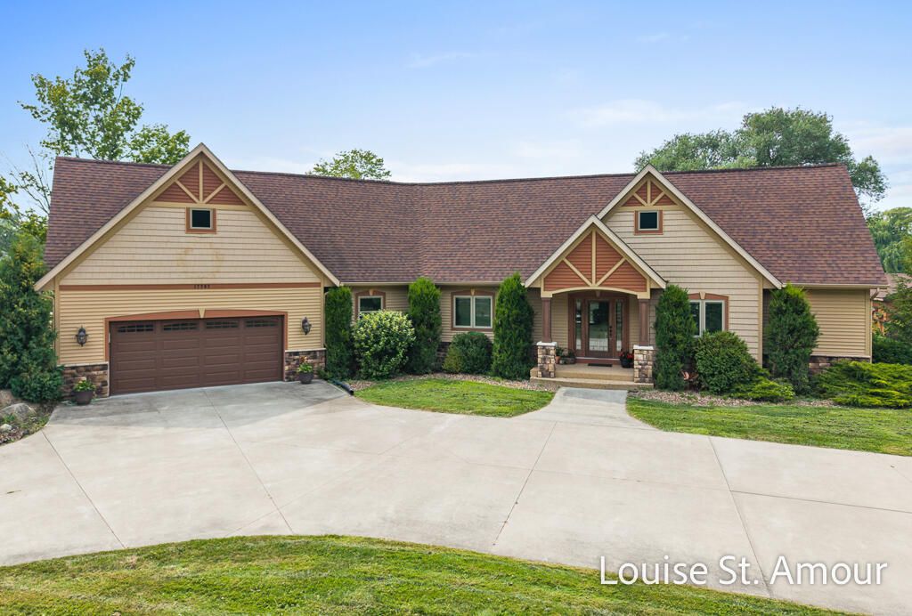 Photo of 17797 168th Avenue, Spring Lake, MI 49456 (MLS # 25039595)