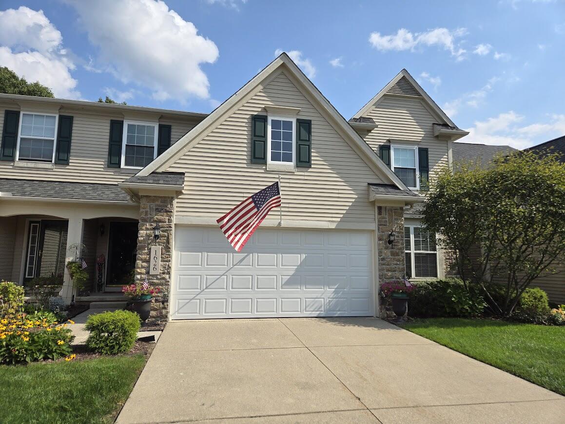 View Howell, MI 48855 condo