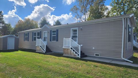 Photo of 875 W Grand River Riv #29, Williamston, MI 48895 (MLS # 25053170)