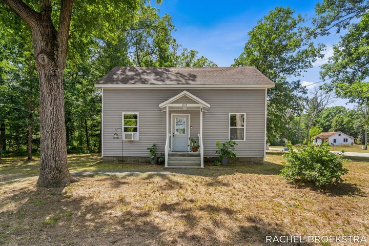 Photo 1 of 36 — 615 6th Street, Baldwin, MI 49304