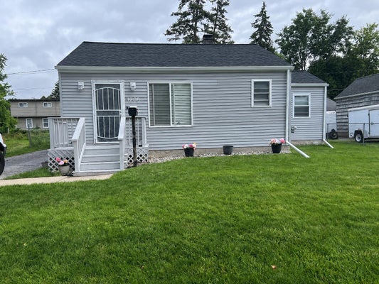 1708 DIVISION ST, SAGINAW, MI 48602 - Image db1f1bef2bb8d2d26c2ac110729bf13b/1048086244