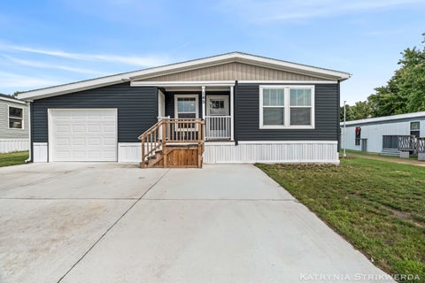 Photo for 145 W Pin Oak Drive