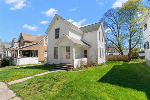 Photo of 630 Prospect Avenue NE, Grand Rapids, MI 49503 (MLS # 26016818)