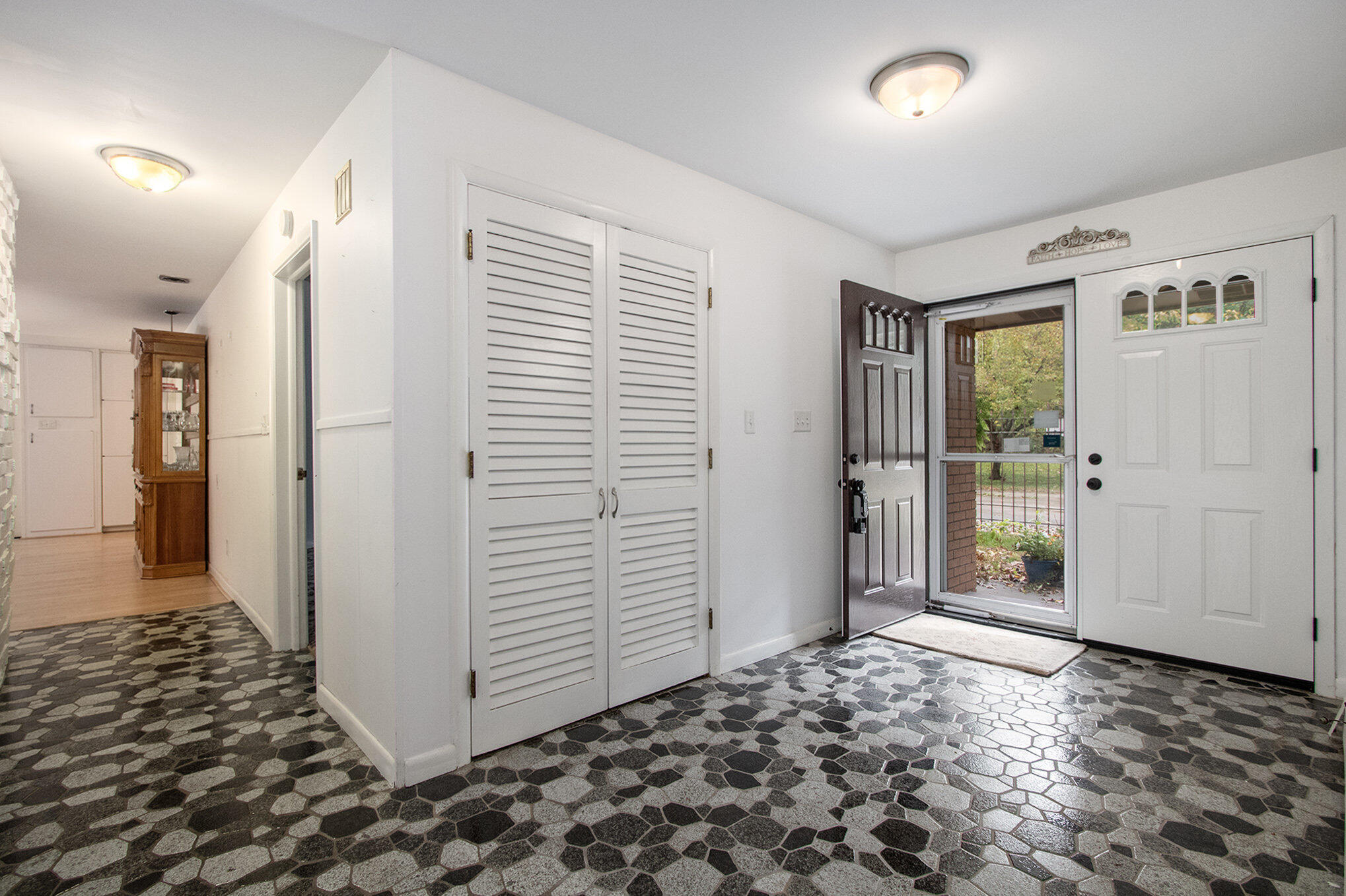 70506 Sunrise Drive