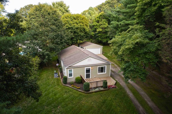 2016 SCENIC DR, MUSKEGON, MI 49445 - Image db55049eb2b6f8d88e03e87123ba24aa/516796922