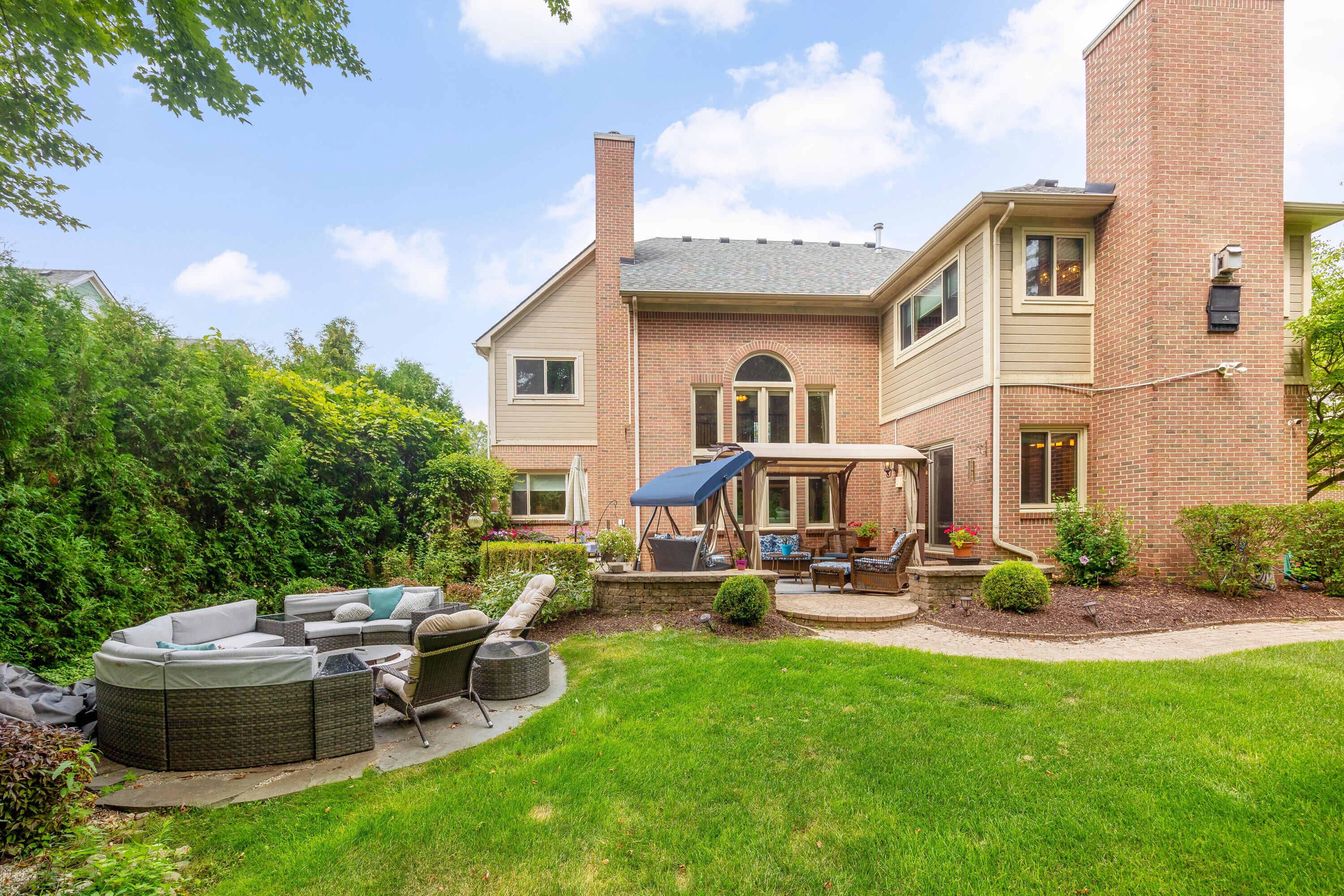 2280 Ivy Hill Drive