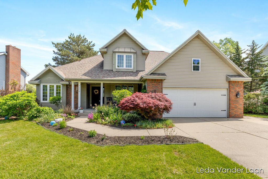 Photo of 7250 Loma Linda Drive NE, Rockford, MI 49341 (MLS # 26025339)