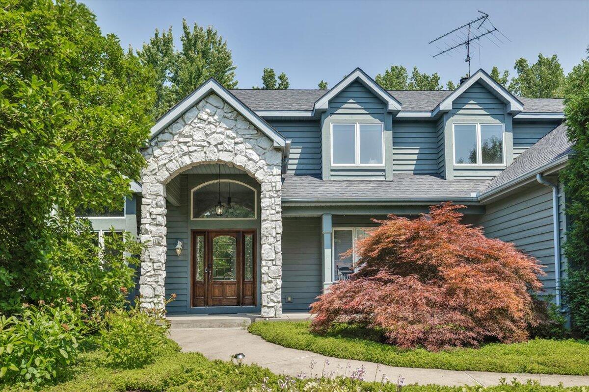 2757 Linco Road