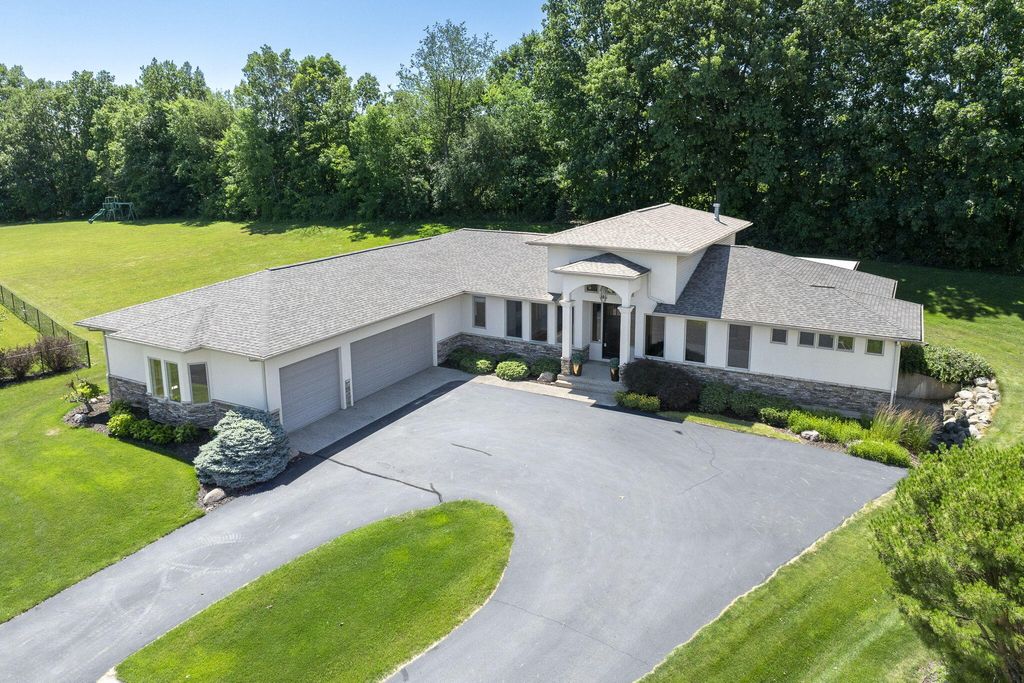 Photo of 5042 Golf Point Court, Caledonia, MI 49316 (MLS # 24033653)