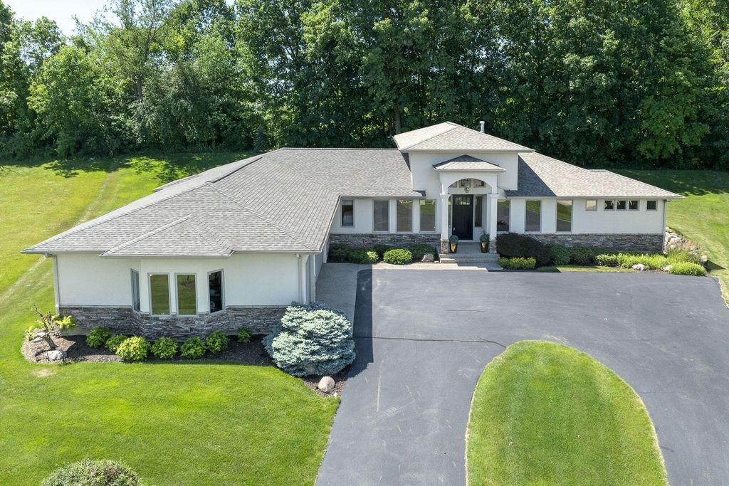 Photo of 5042 Golf Point Court, Caledonia, MI 49316 (MLS # 24033653)