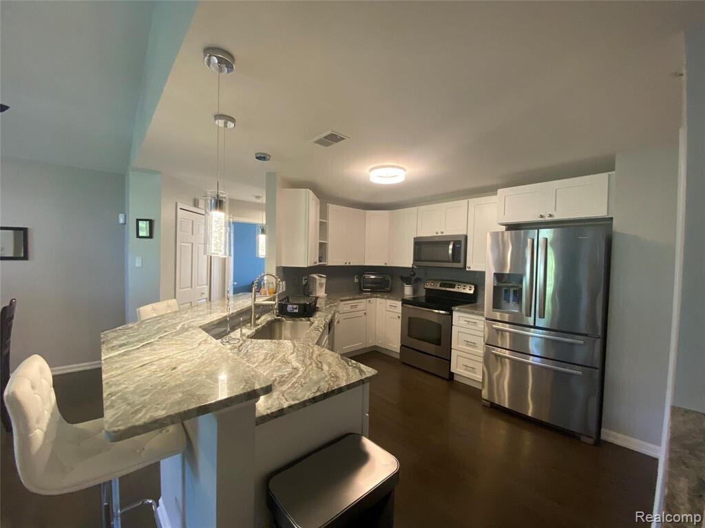 3202 Cameron Circle