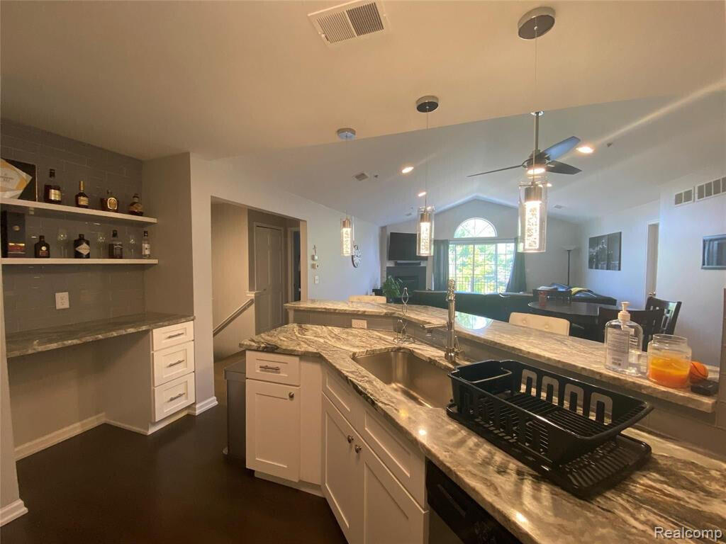 3202 Cameron Circle