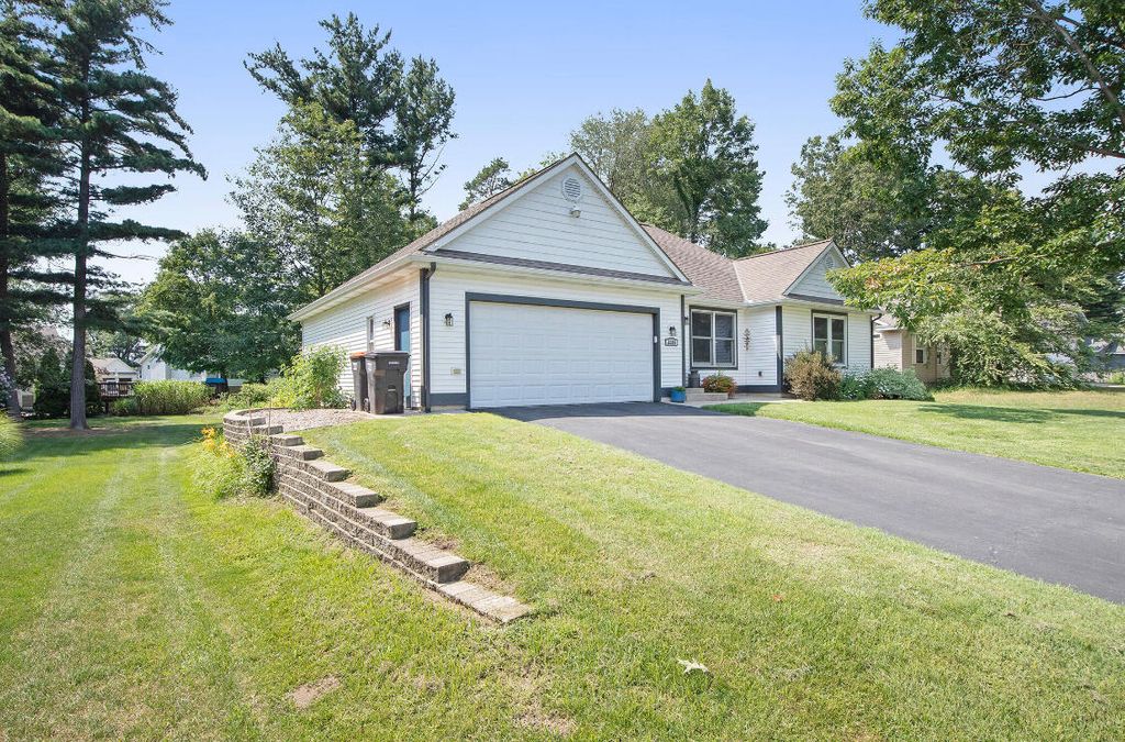 Photo of 3315 142nd Avenue, Holland, MI 49424 (MLS # 25061040)