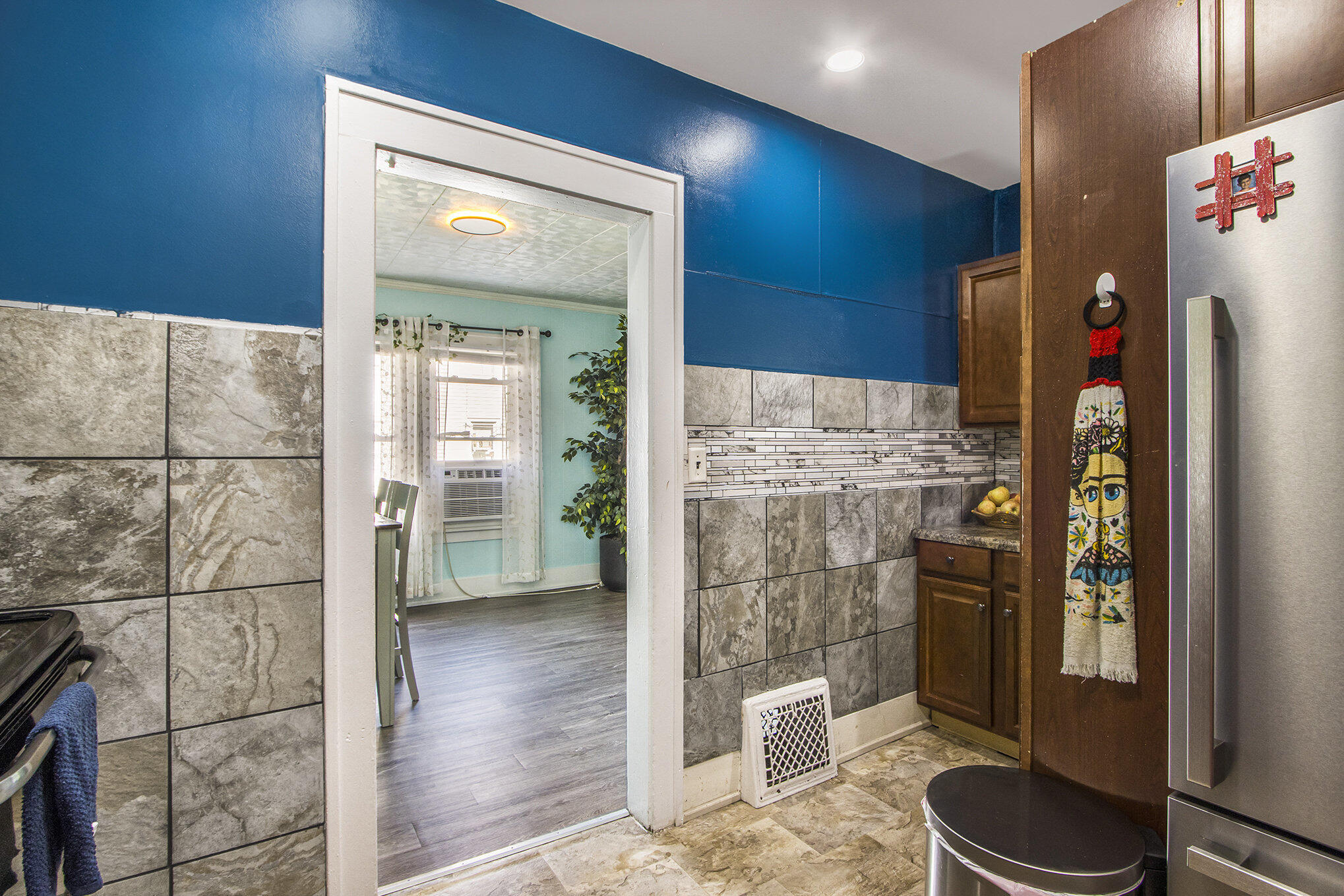 Kalamazoo, Michigan 49048, United States, 2 Bedrooms Bedrooms, ,1 BathroomBathrooms,Residential,Active,222037