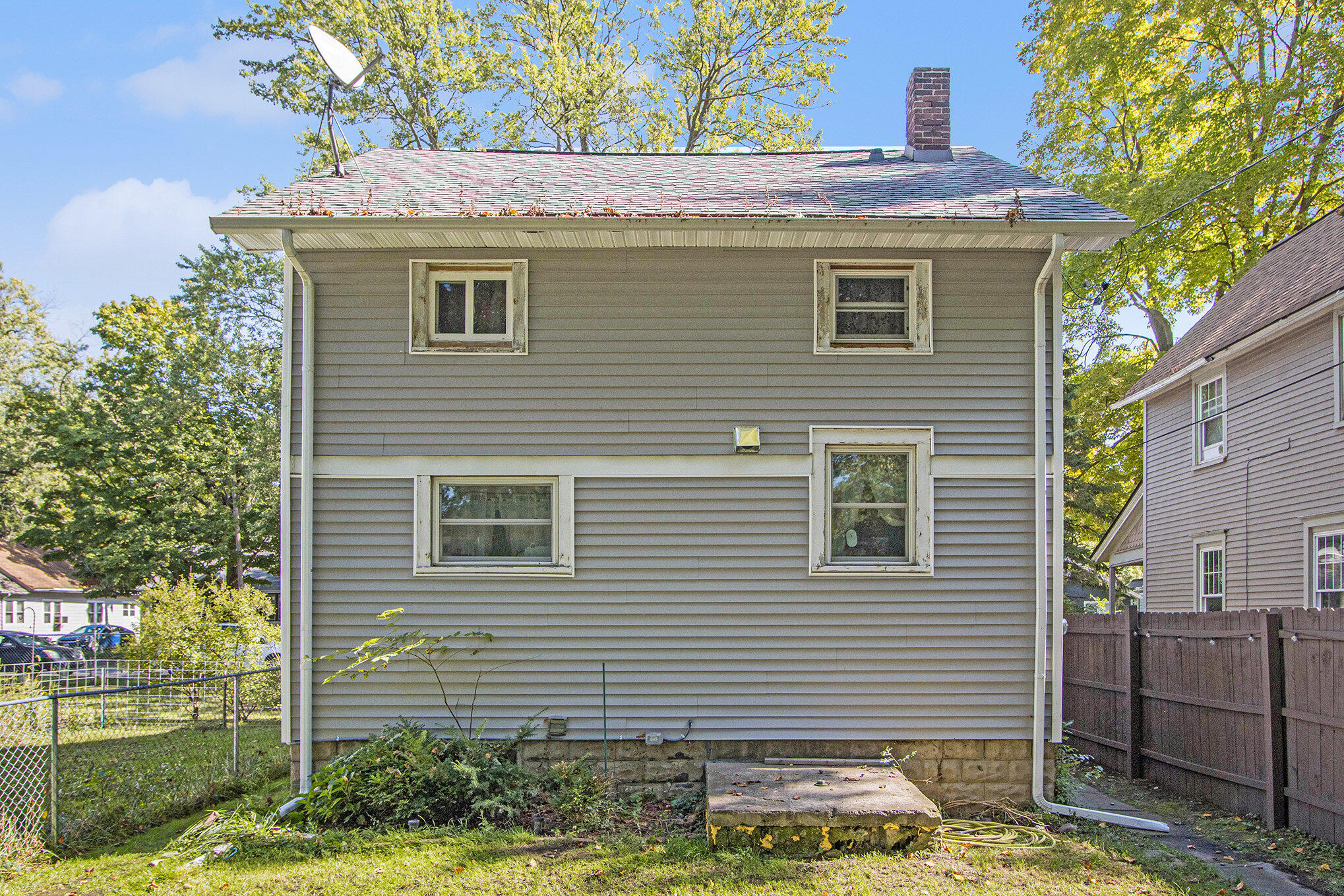 Kalamazoo, Michigan 49048, United States, 2 Bedrooms Bedrooms, ,1 BathroomBathrooms,Residential,Active,222037