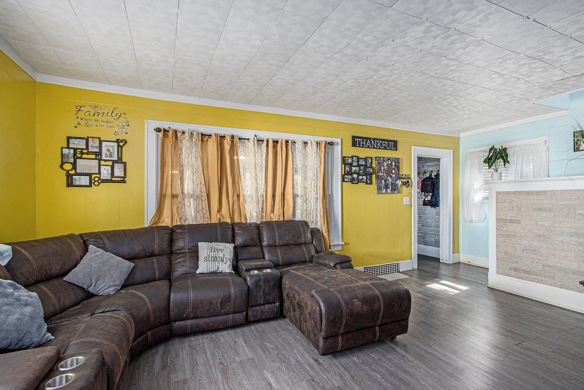 Kalamazoo, Michigan 49048, United States, 2 Bedrooms Bedrooms, ,1 BathroomBathrooms,Residential,Active,222037