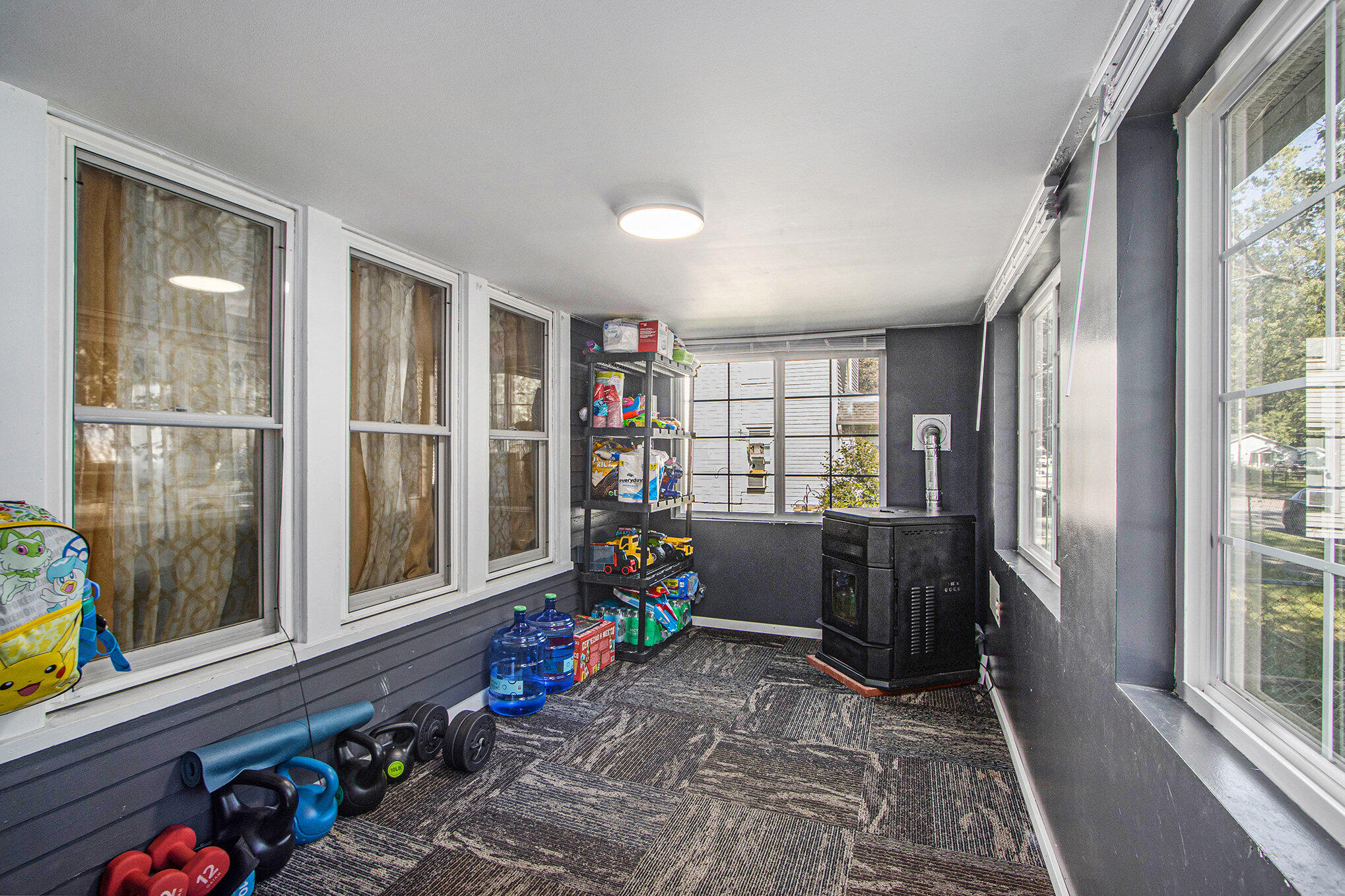 Kalamazoo, Michigan 49048, United States, 2 Bedrooms Bedrooms, ,1 BathroomBathrooms,Residential,Active,222037