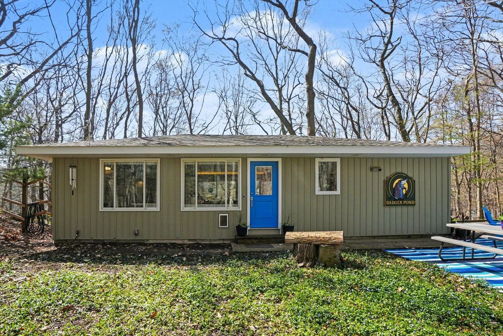 Photo of 2424 Cardinal Lane, Holland, MI 49424 (MLS # 26017956)
