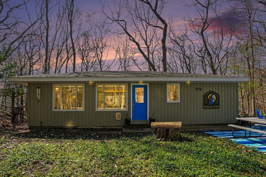 Photo of 2424 Cardinal Lane, Holland, MI 49424 (MLS # 26017956)
