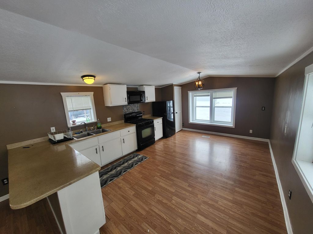 Photo of 853 Glen Avenue, Elberta, MI 49628 (MLS # 26005721)