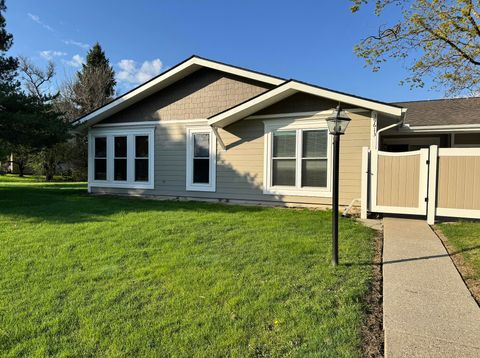 Photo of 39613 Village Wood Lane, Novi, MI 48375 (MLS # 26017035)